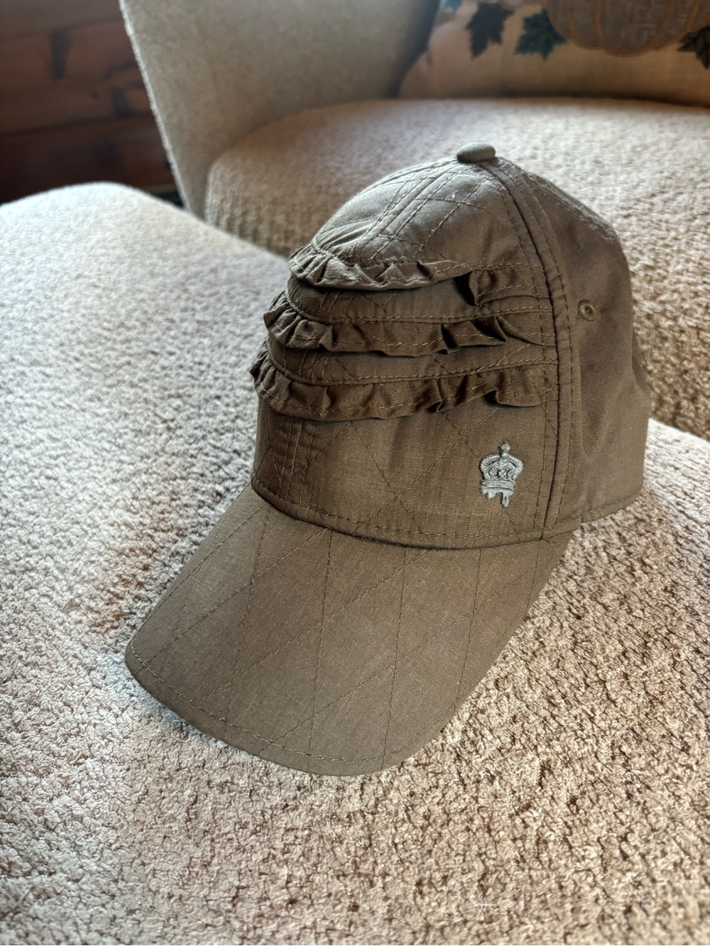 Christy Crown Series Women's Taupe/ green Cap